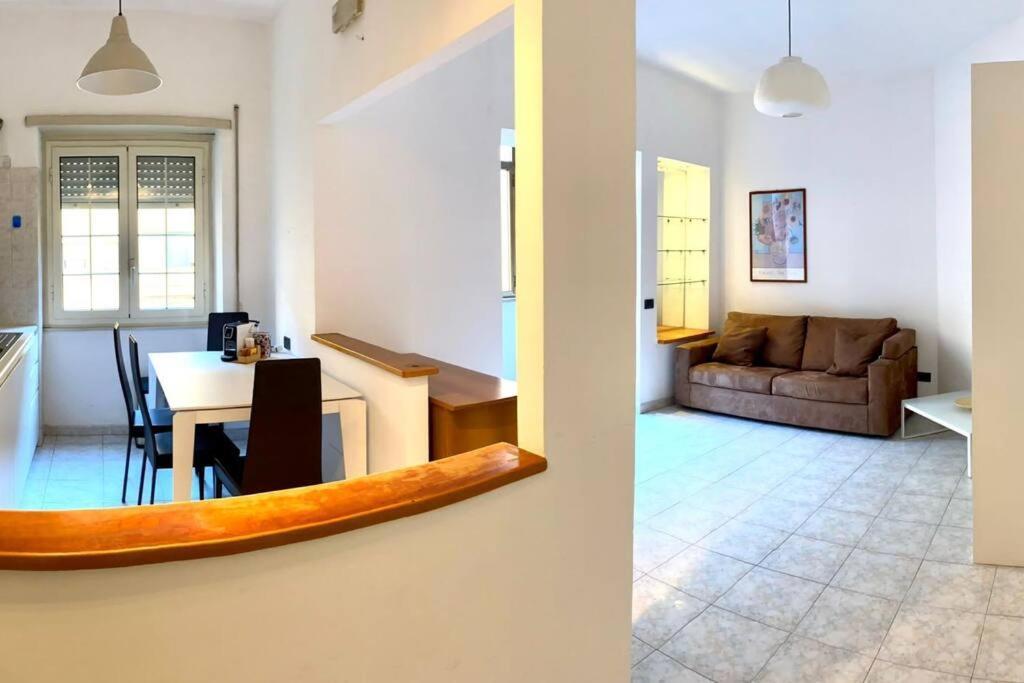 Marcos House Metro A * Rom